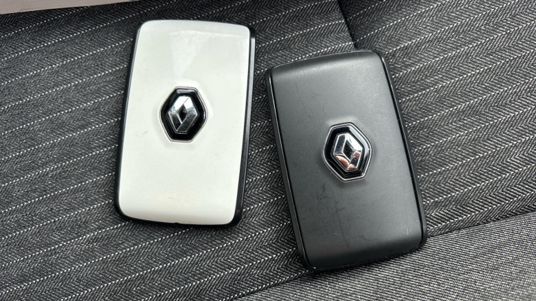 Renault Clio 1.6 E-TECH full hybrid 145 Techno 5dr Auto Hybrid Hatchback